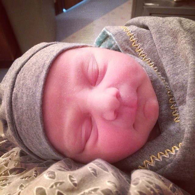 Instagram: Erik Joseph Barker, born 11 July 2014 at 16:15; 7 pounds, 4 ounces; 20 inches long.