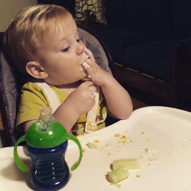 Instagram: E likes blue cheese dip. A lot.