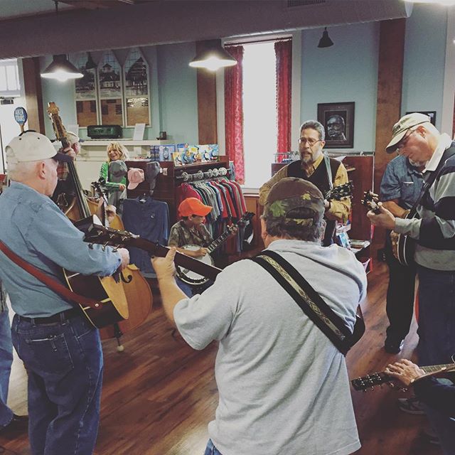 Instagram: A little morning bluegrass jam #aikensc