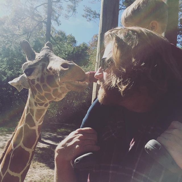 Instagram: At the zoo!!